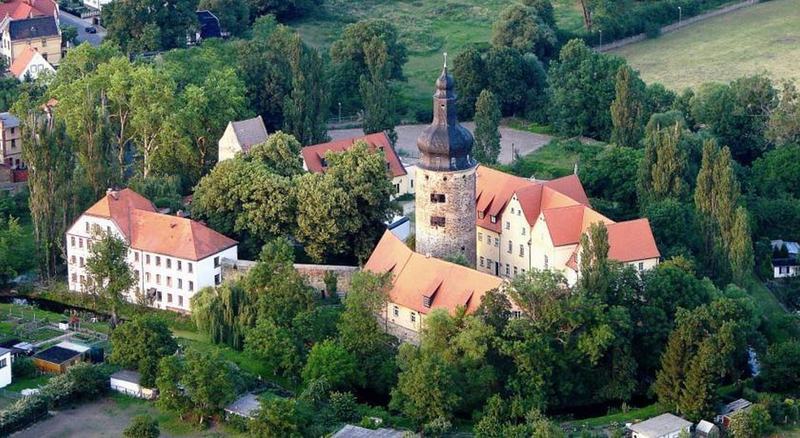 Wasserburg Zu Gommern Extérieur photo